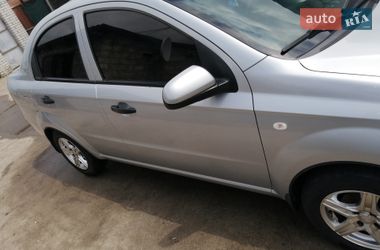 Седан Chevrolet Aveo 2010 в Желтых Водах