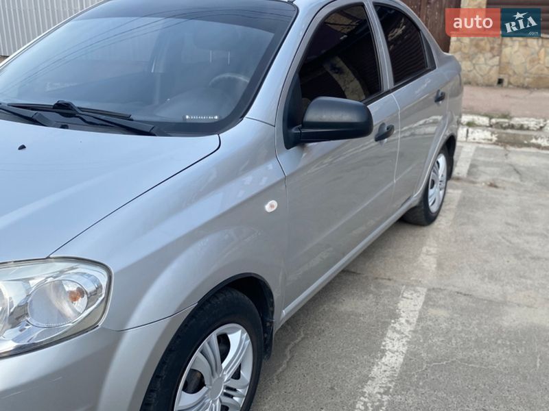 Седан Chevrolet Aveo 2011 в Киеве фото 3 Седан Chevrolet Aveo 2011 в Киеве