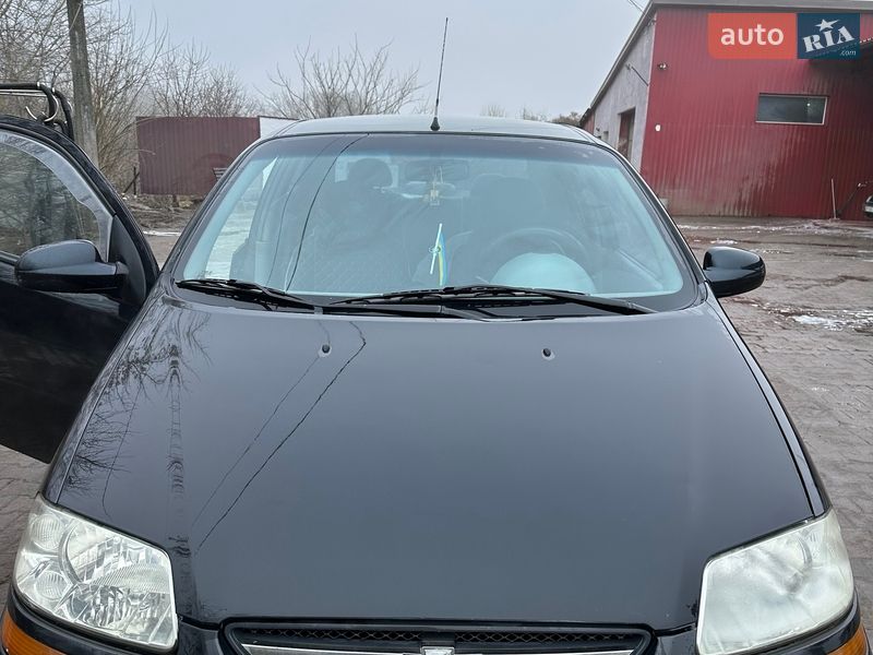 Седан Chevrolet Aveo 2005 в Сумах