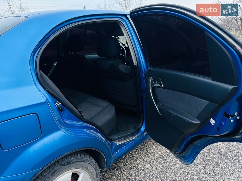 Седан Chevrolet Aveo 2007 в Великій Олександрівці