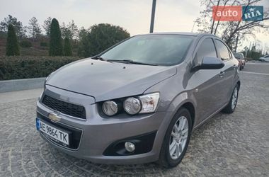 Седан Chevrolet Aveo 2012 в Днепре