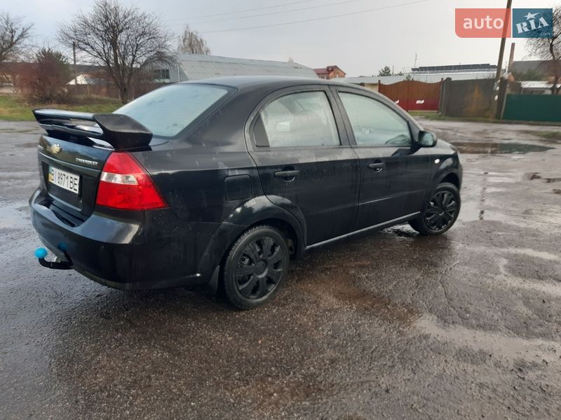 Седан Chevrolet Aveo 2011 в Лубнах