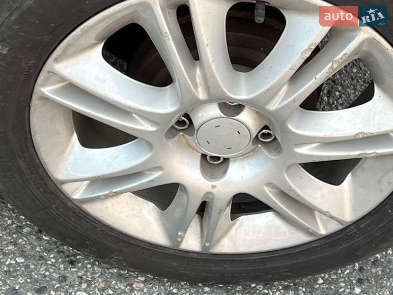 Хетчбек Chevrolet Aveo 2011 в Благовіщенську