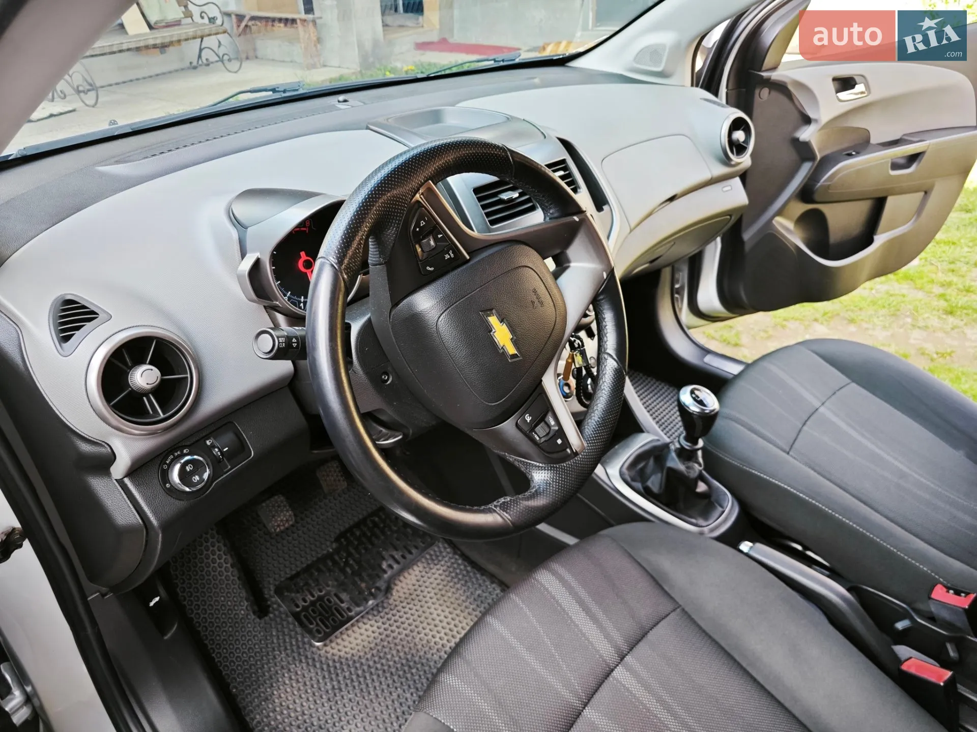 2012 Chevrolet Aveo - мініатюра 13