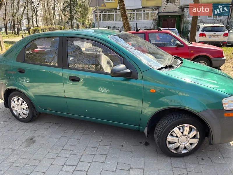 Chevrolet Aveo 2004