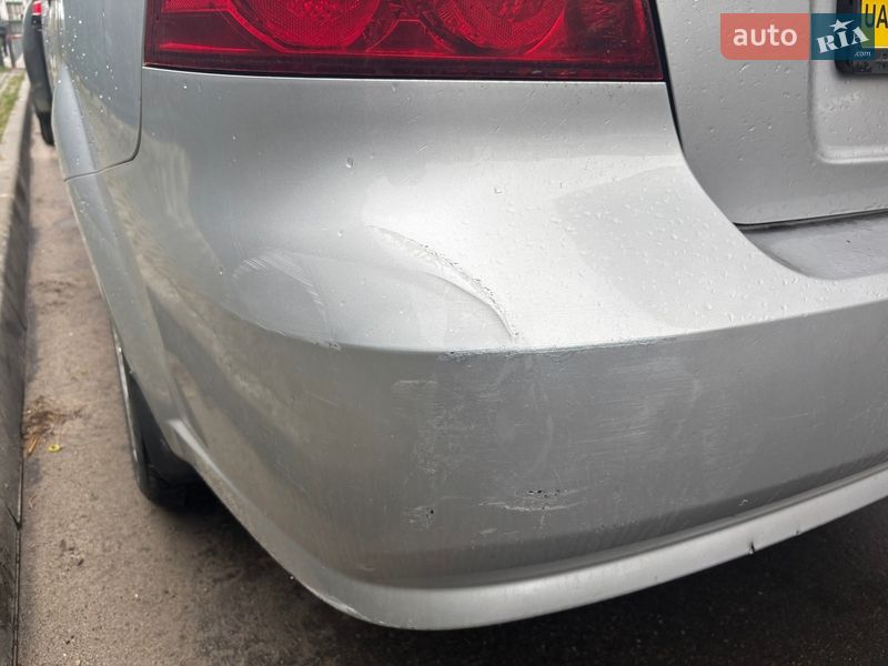 Седан Chevrolet Aveo 2011 в Києві