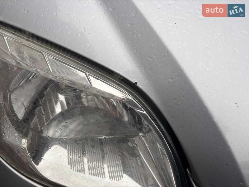 Седан Chevrolet Aveo 2011 в Києві