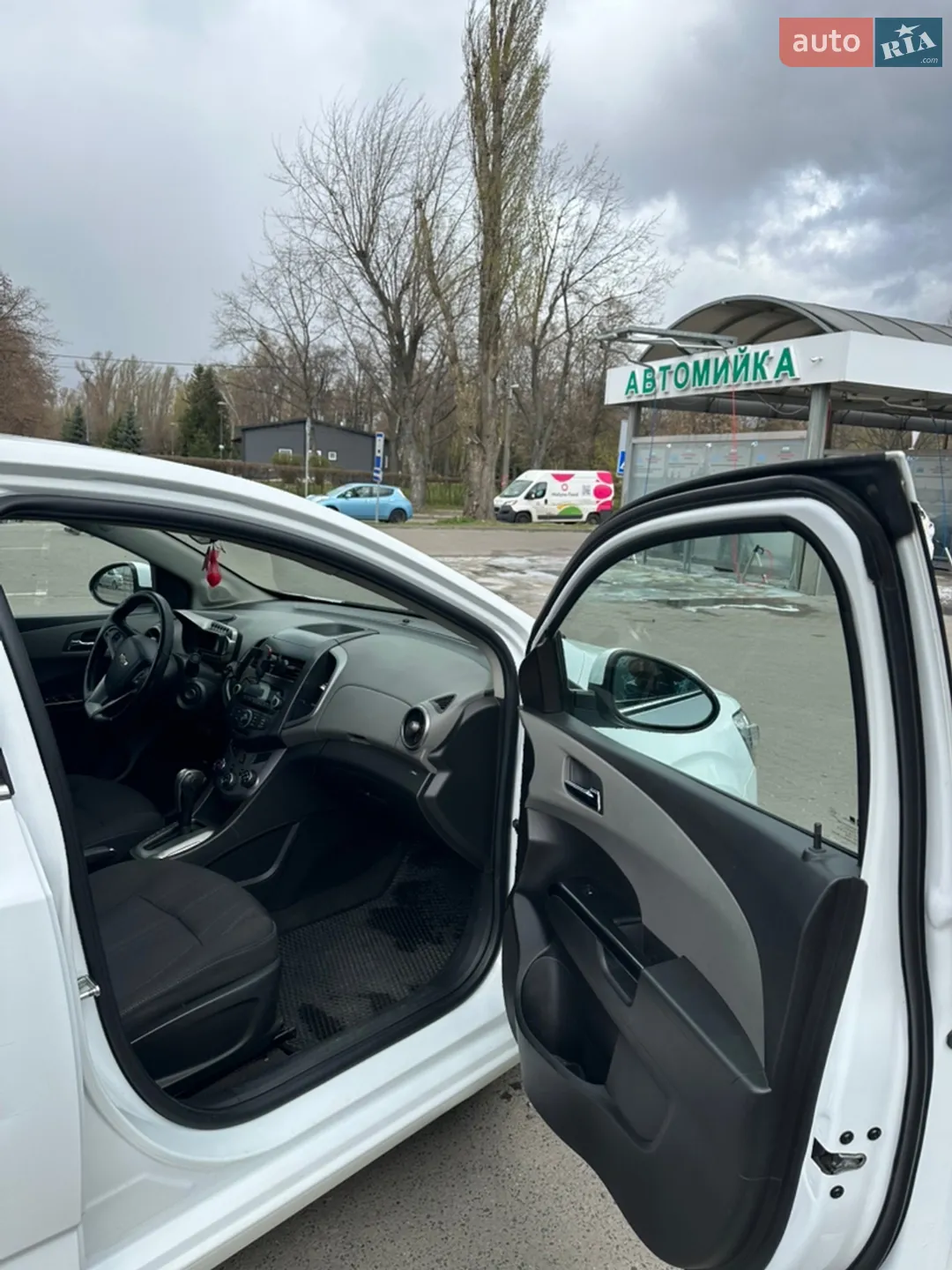 2012 Chevrolet Aveo - мініатюра 16