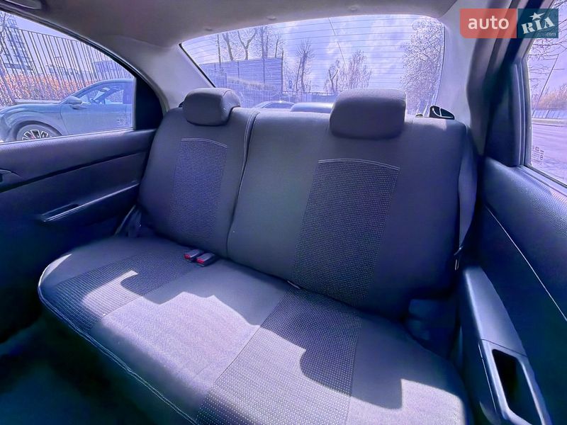 Седан Chevrolet Aveo 2006 в Киеве фото 17 Седан Chevrolet Aveo 2006 в Киеве