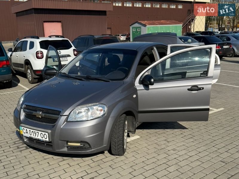 Седан Chevrolet Aveo 2011 в Черкассах
