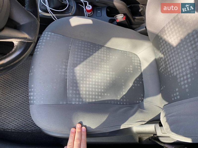 Седан Chevrolet Aveo 2012 в Рівному