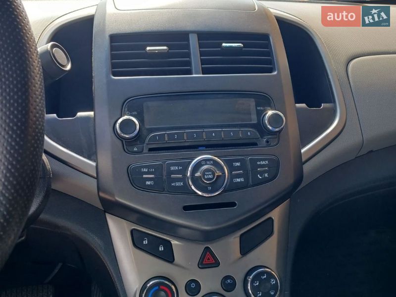 Седан Chevrolet Aveo 2013 в Кицмани