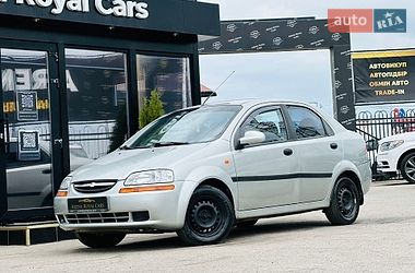 Седан Chevrolet Aveo 2005 в Харькове