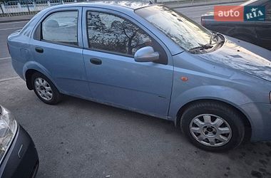 Седан Chevrolet Aveo 2005 в Киеве