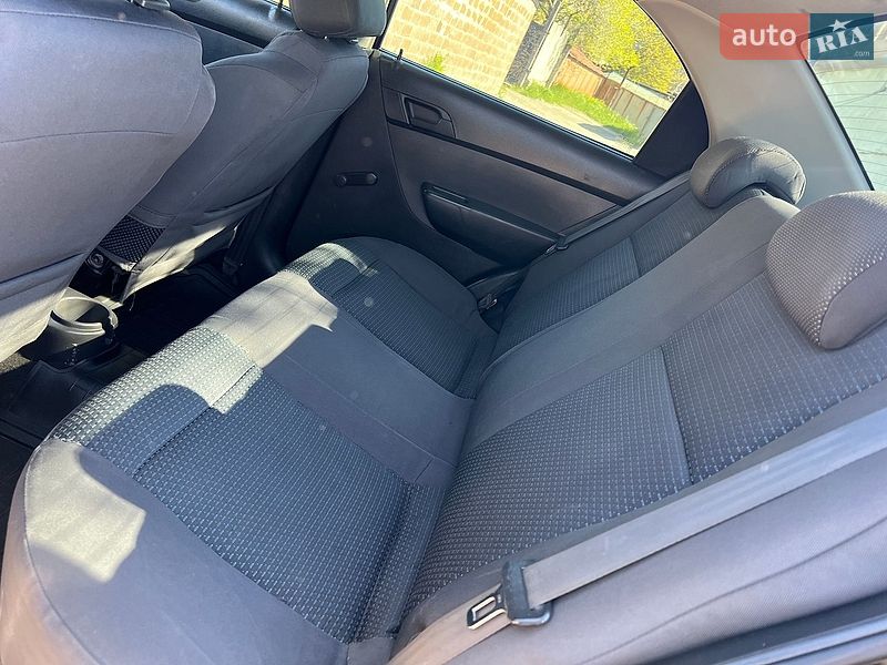 Седан Chevrolet Aveo 2006 в Запорожье