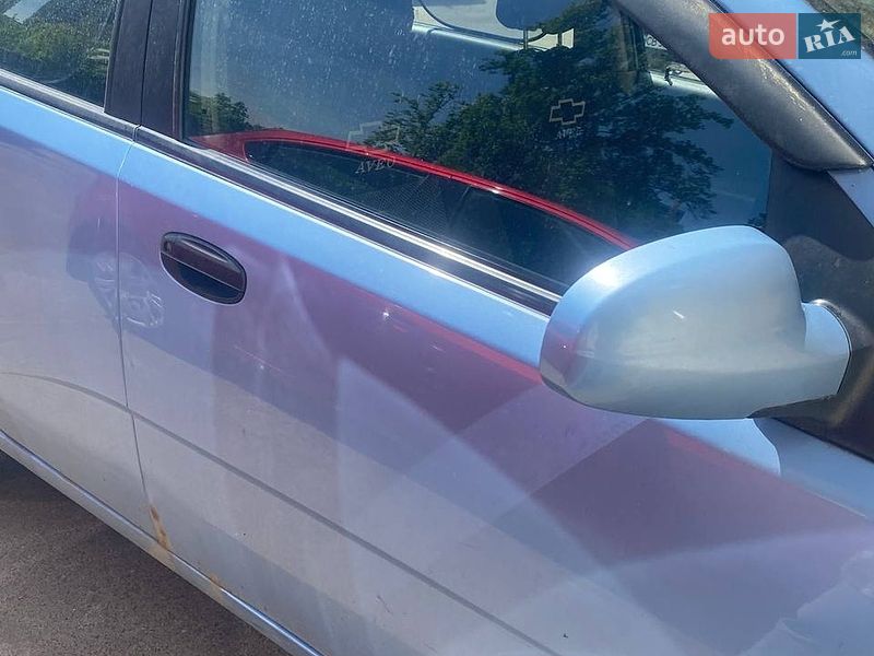 Хэтчбек Chevrolet Aveo 2005 в Киеве