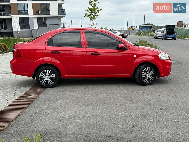 Седан Chevrolet Aveo 2008 в Тернополе