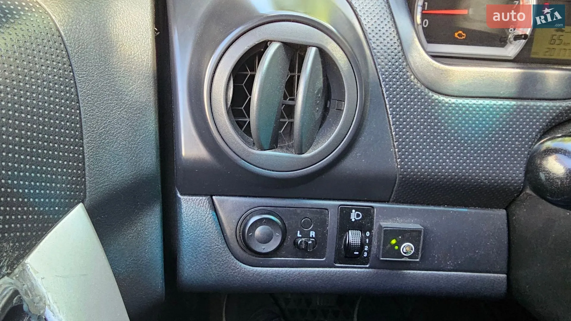 2011 Chevrolet Aveo - мініатюра 26