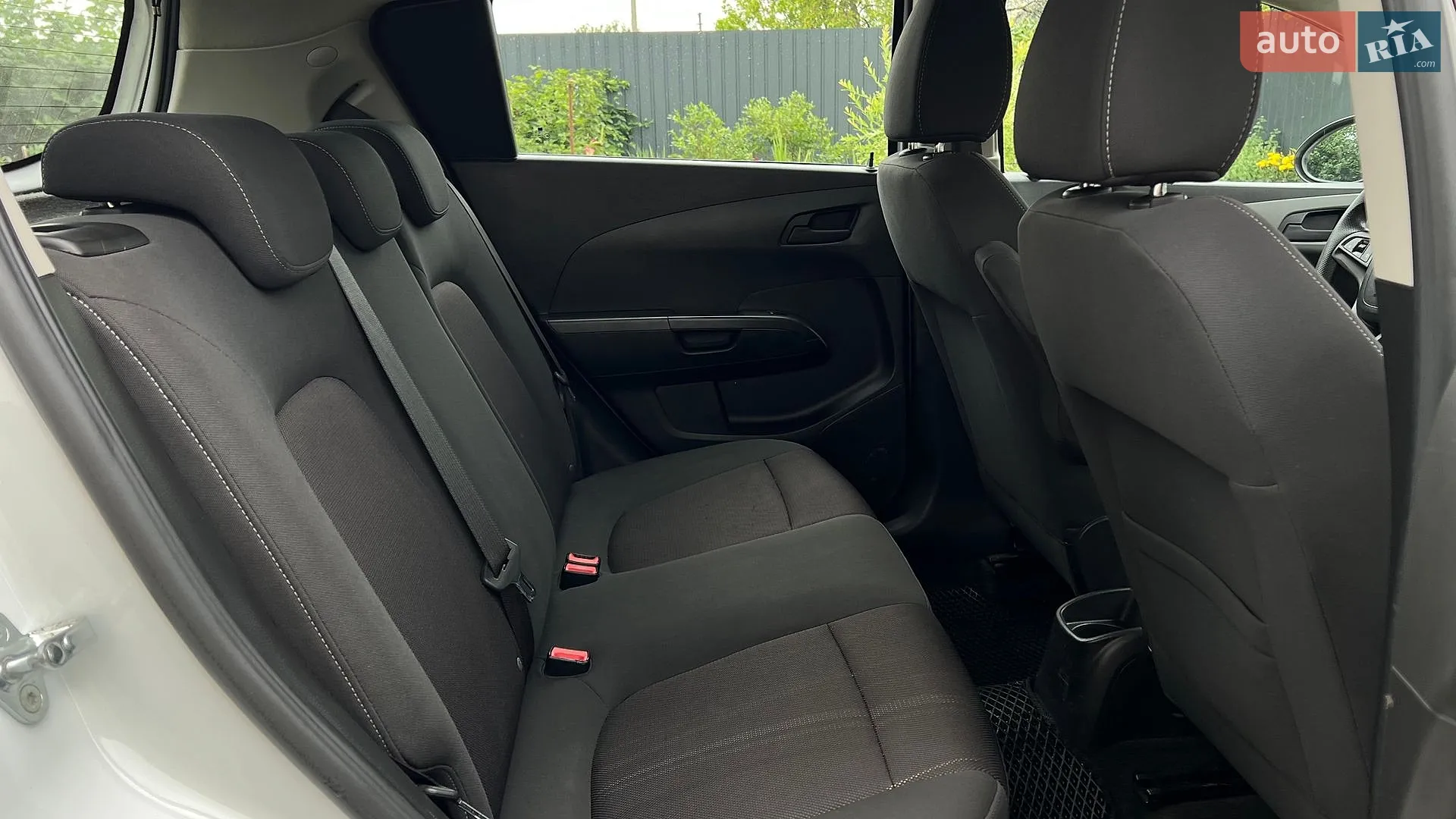 2012 Chevrolet Aveo - мініатюра 13