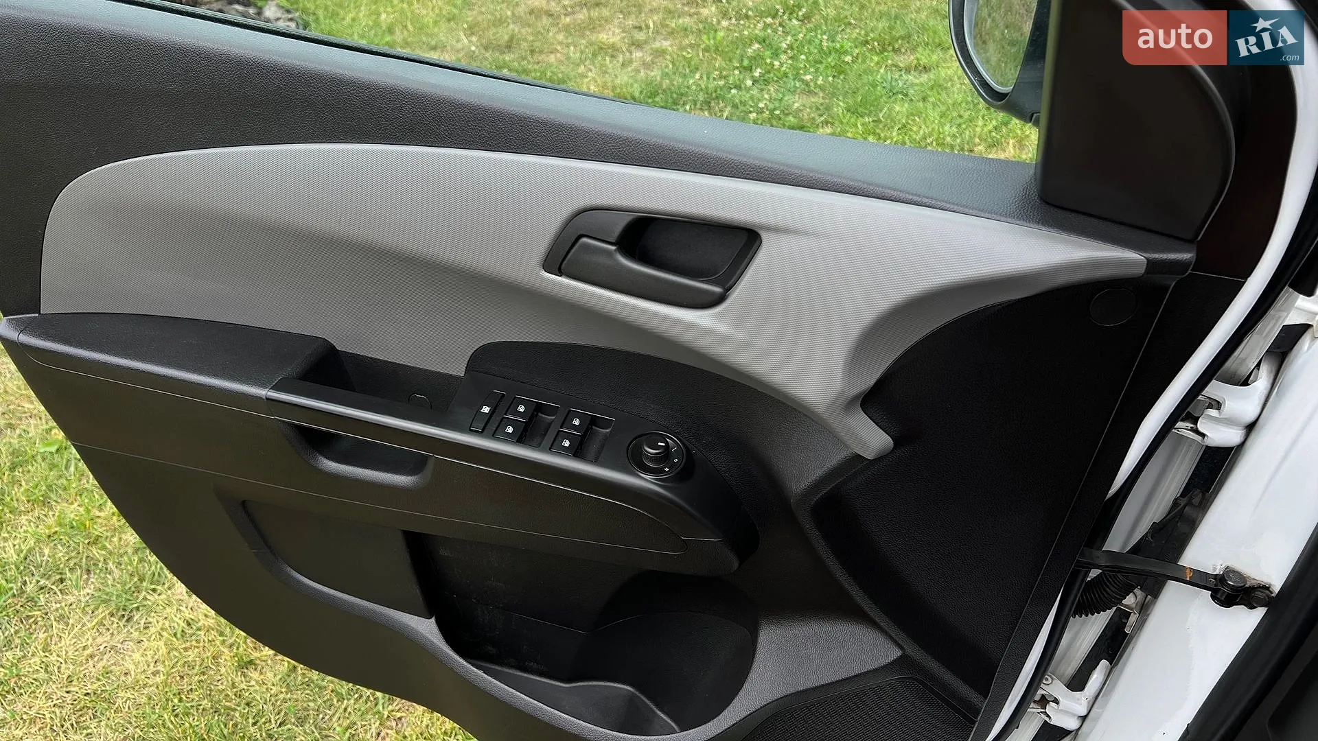 2012 Chevrolet Aveo - мініатюра 21