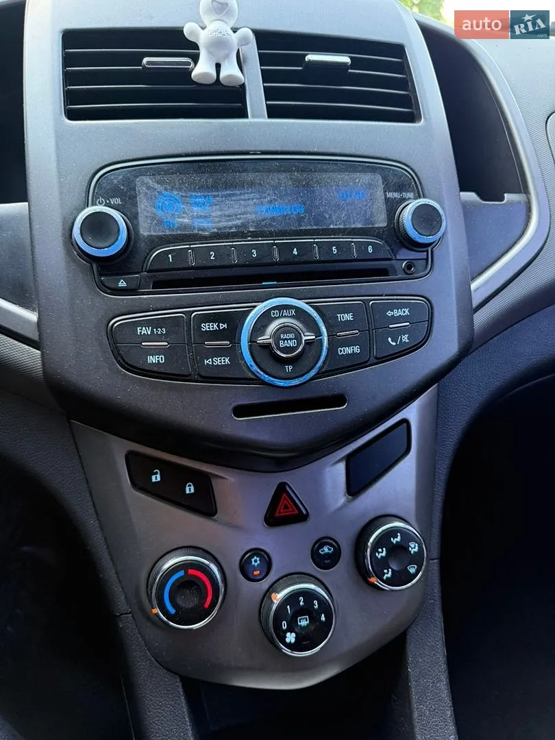 2013 Chevrolet Aveo - мініатюра 11