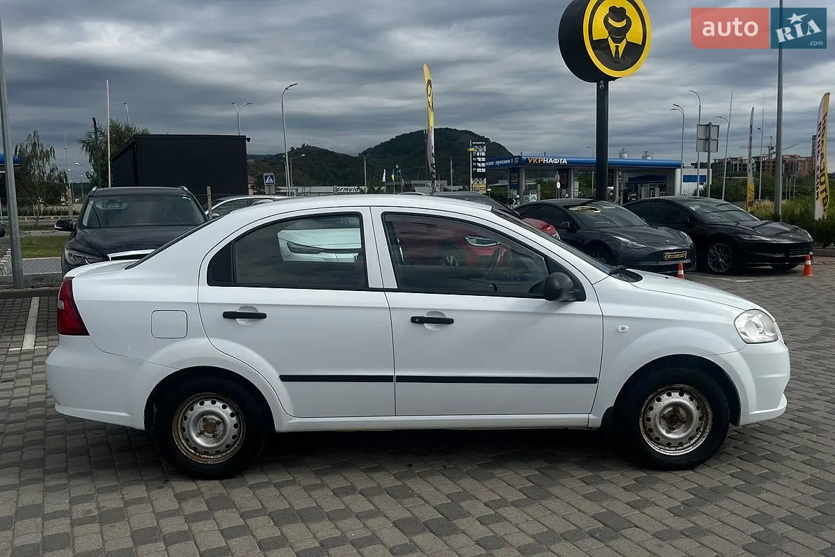 2011 Chevrolet Aveo - мініатюра 8
