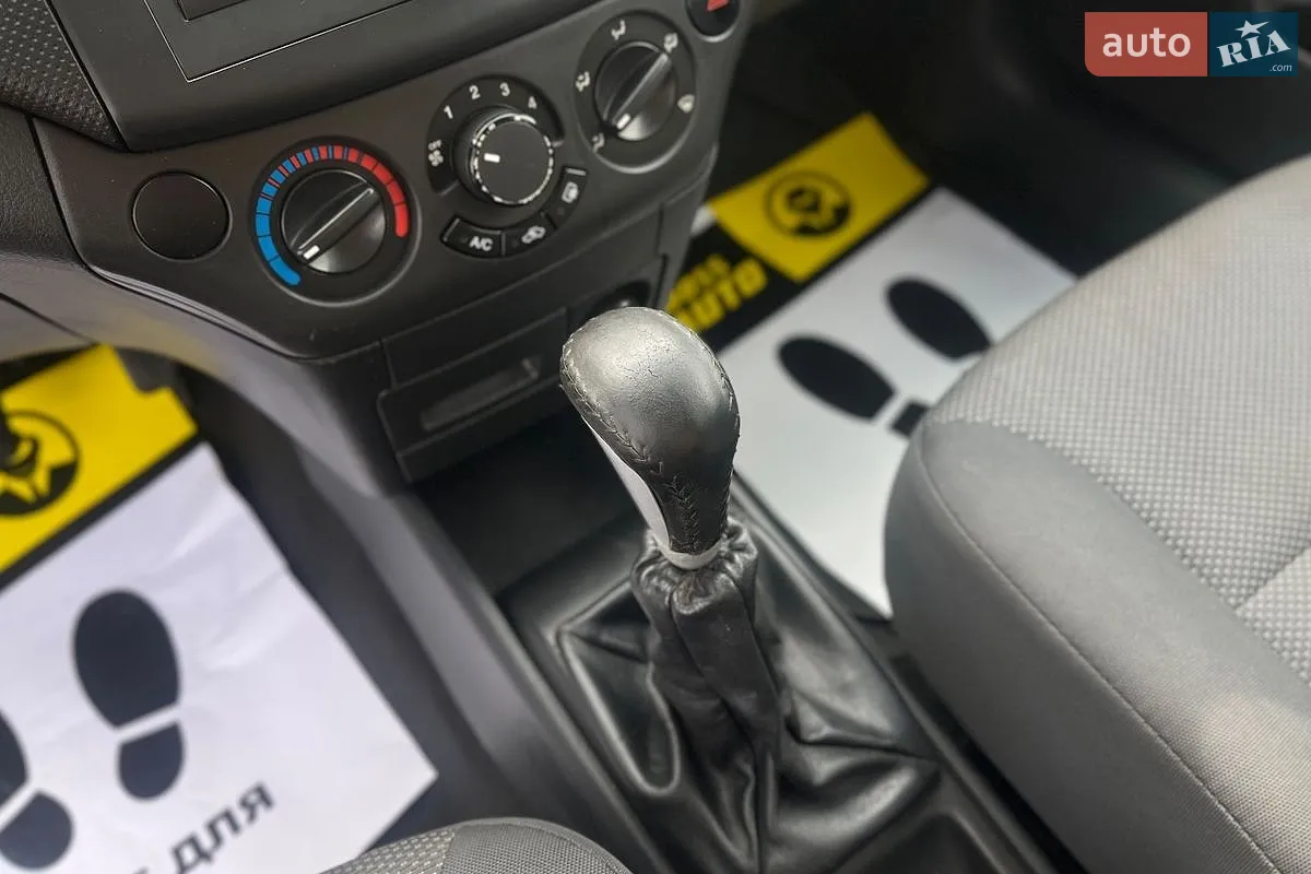 2011 Chevrolet Aveo - мініатюра 16