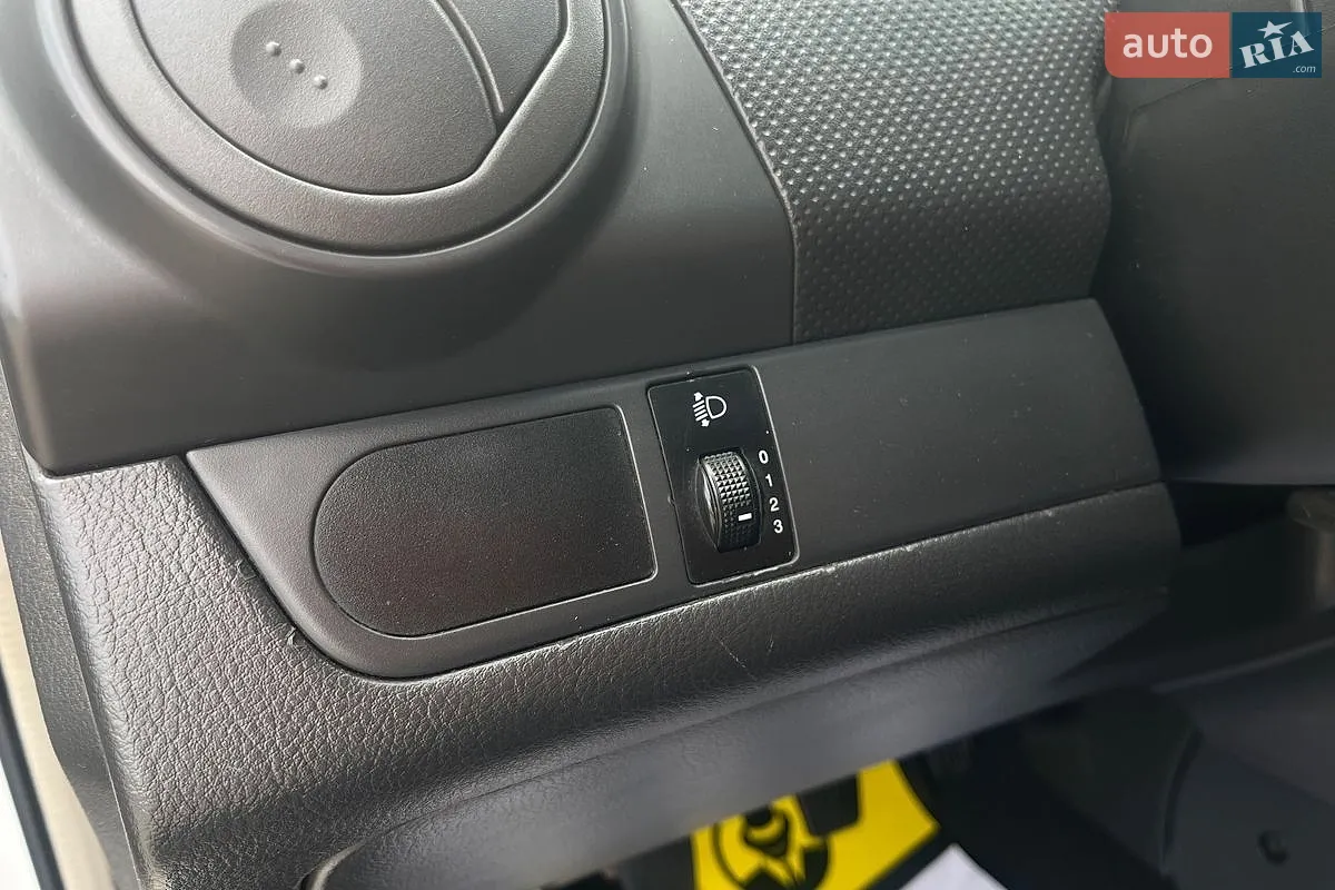 2011 Chevrolet Aveo - мініатюра 19