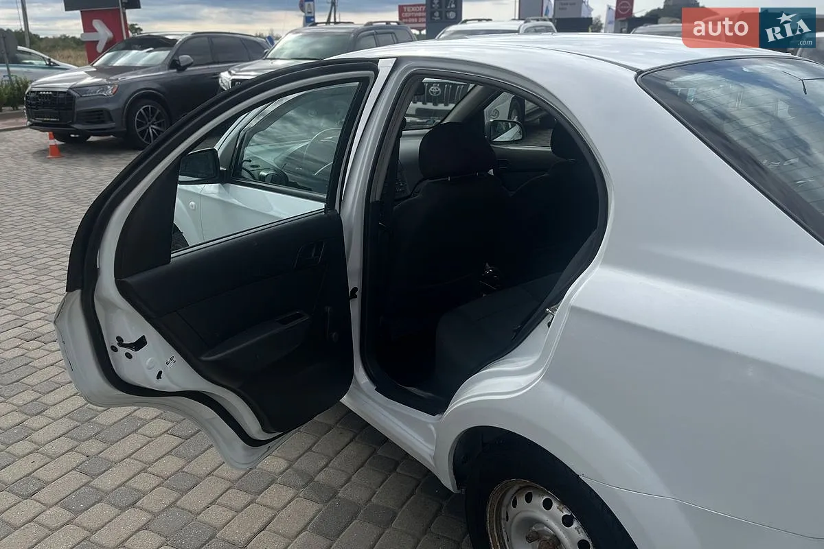 2011 Chevrolet Aveo - мініатюра 23