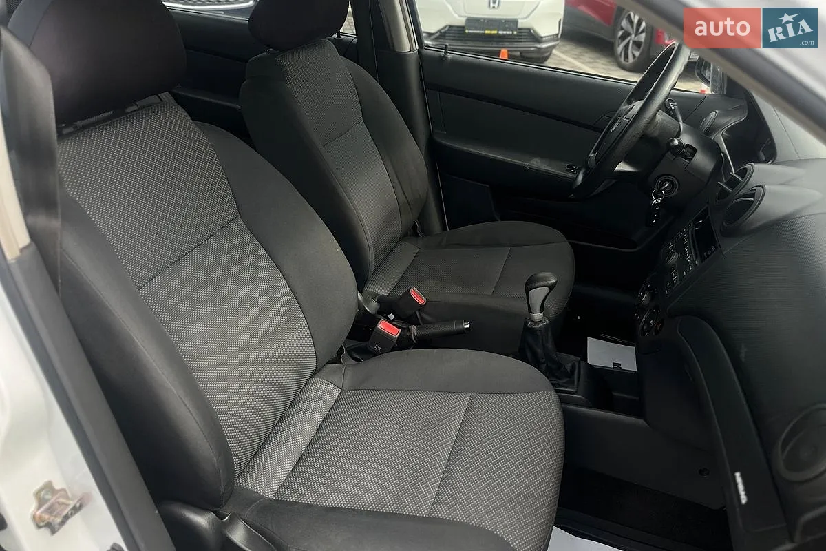 2011 Chevrolet Aveo - мініатюра 21