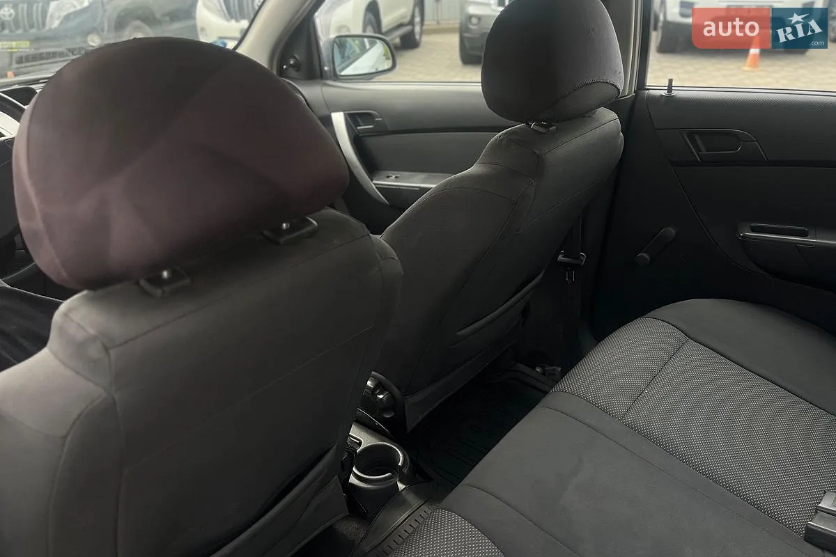 2011 Chevrolet Aveo - мініатюра 25