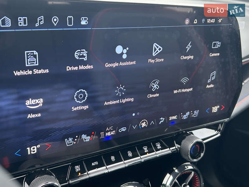 Позашляховик / Кросовер Chevrolet Blazer EV 2025 в Києві фото 17 Позашляховик / Кросовер Chevrolet Blazer EV 2025 в Києві