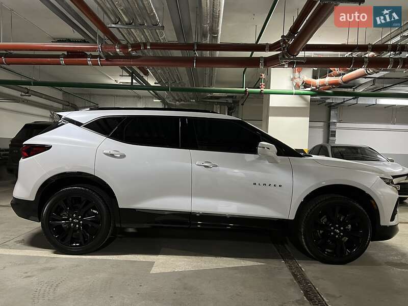 Позашляховик / Кросовер Chevrolet Blazer 2020 в Києві
