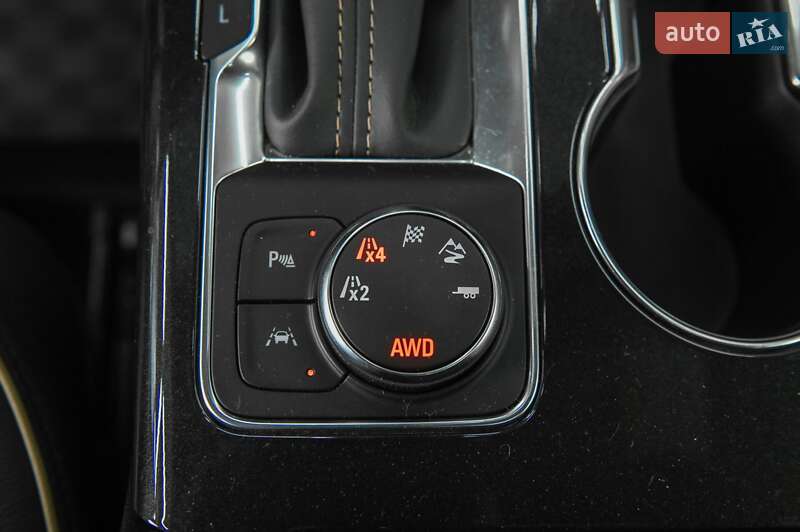 Внедорожник / Кроссовер Chevrolet Blazer 2019 в Одессе