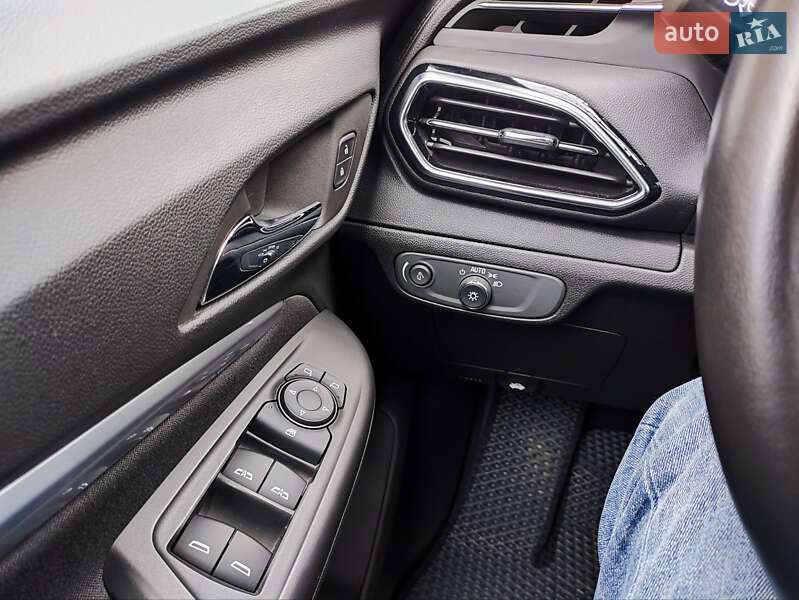 Позашляховик / Кросовер Chevrolet Bolt EUV 2023 в Кропивницькому фото 21 Позашляховик / Кросовер Chevrolet Bolt EUV 2023 в Кропивницькому