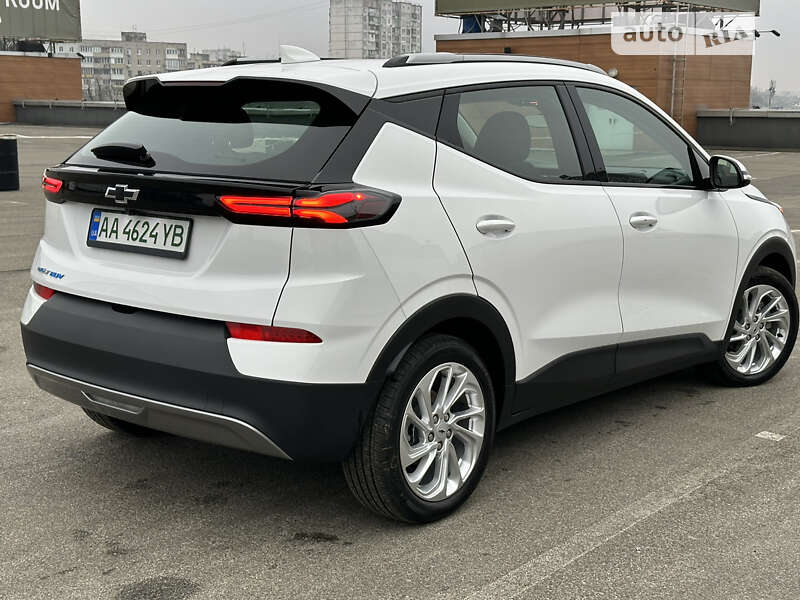 Позашляховик / Кросовер Chevrolet Bolt EUV 2023 в Києві
