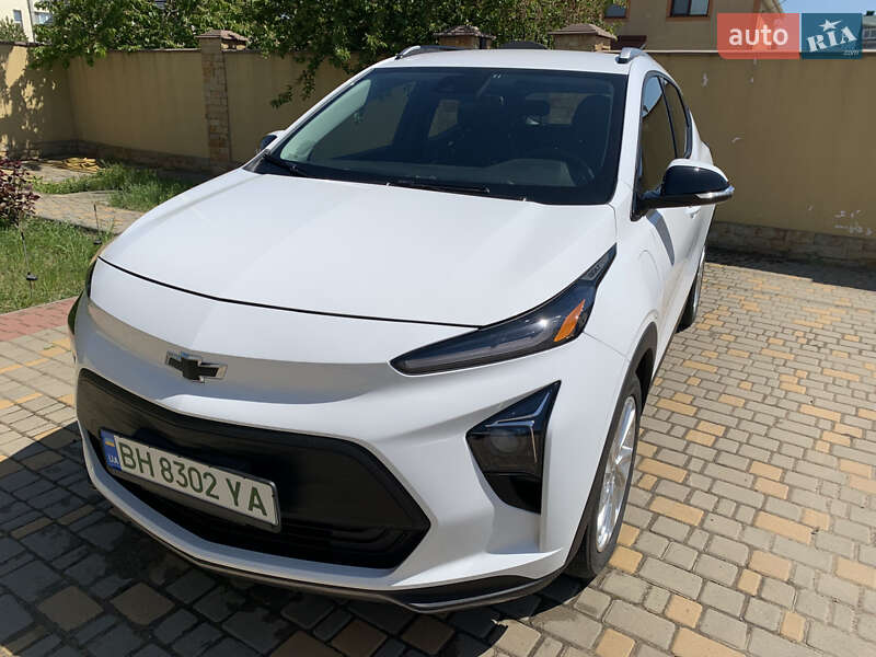 Позашляховик / Кросовер Chevrolet Bolt EUV 2023 в 
