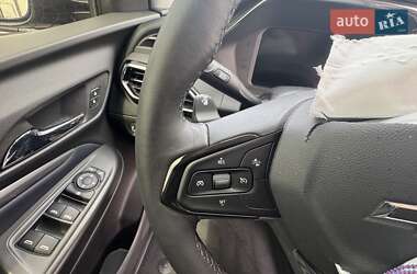 Позашляховик / Кросовер Chevrolet Bolt EUV 2023 в 