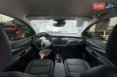Позашляховик / Кросовер Chevrolet Bolt EUV 2023 в 