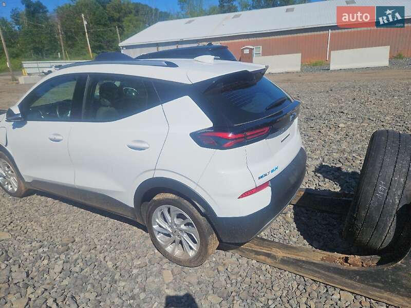 Позашляховик / Кросовер Chevrolet Bolt EUV 2022 в Тернополі