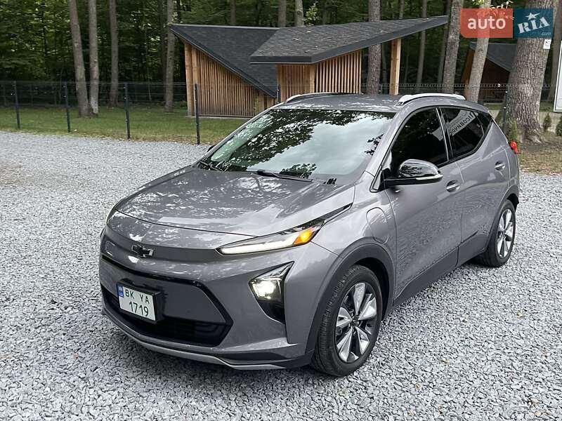 Позашляховик / Кросовер Chevrolet Bolt EUV 2022 в Радивиліві