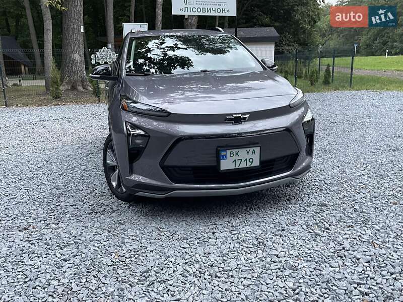 Позашляховик / Кросовер Chevrolet Bolt EUV 2022 в Радивиліві