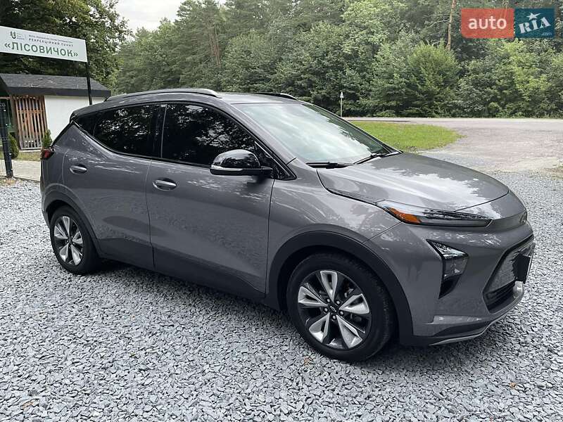 Позашляховик / Кросовер Chevrolet Bolt EUV 2022 в Радивиліві
