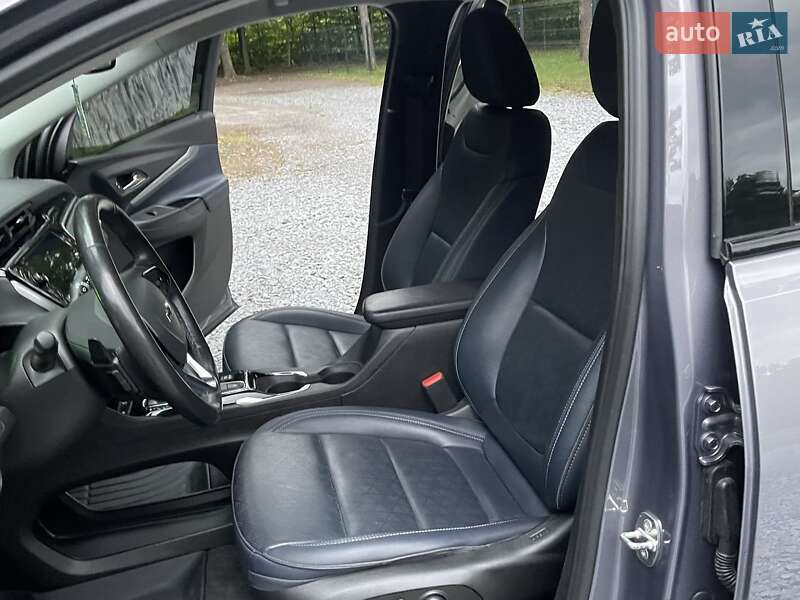 Позашляховик / Кросовер Chevrolet Bolt EUV 2022 в Радивиліві