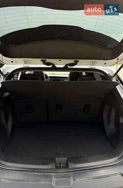 Позашляховик / Кросовер Chevrolet Bolt EUV 2022 в  фото 19 Позашляховик / Кросовер Chevrolet Bolt EUV 2022 в