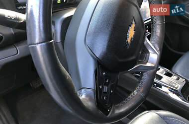 Позашляховик / Кросовер Chevrolet Bolt EUV 2022 в 