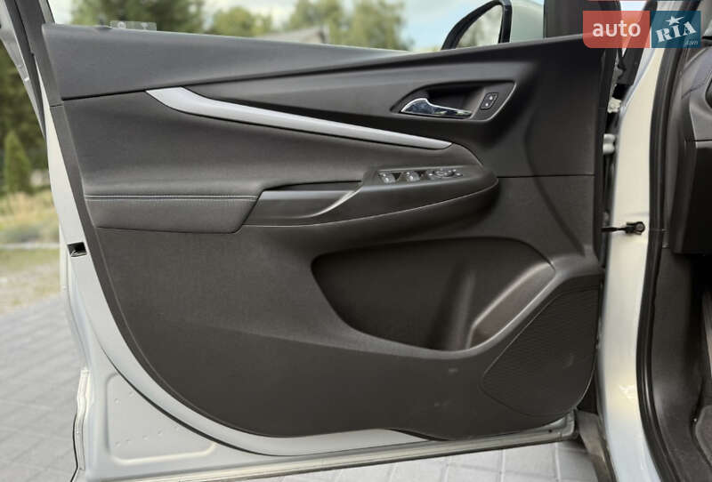 Позашляховик / Кросовер Chevrolet Bolt EUV 2022 в Львові