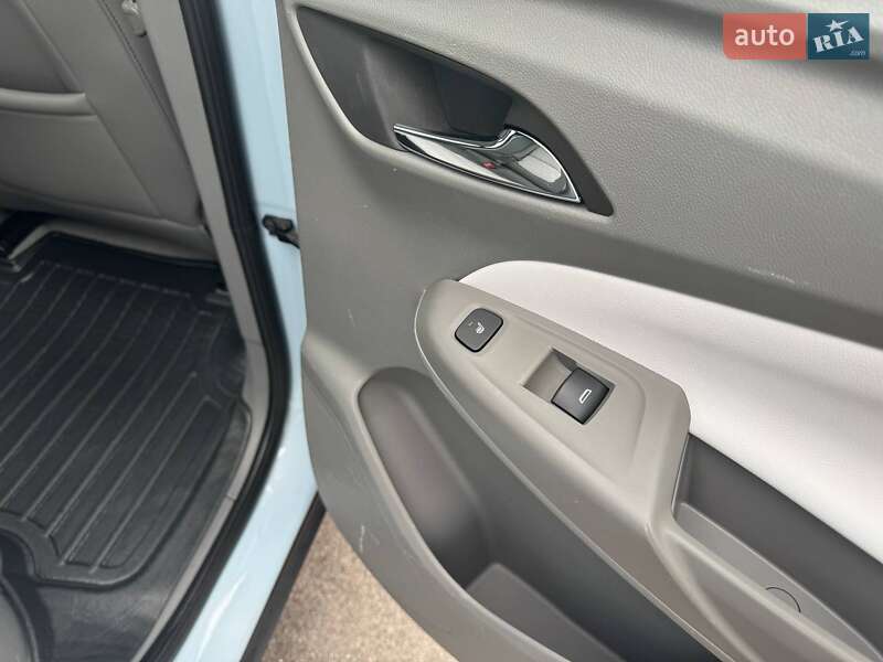 Позашляховик / Кросовер Chevrolet Bolt EUV 2023 в Києві фото 21 Позашляховик / Кросовер Chevrolet Bolt EUV 2023 в Києві