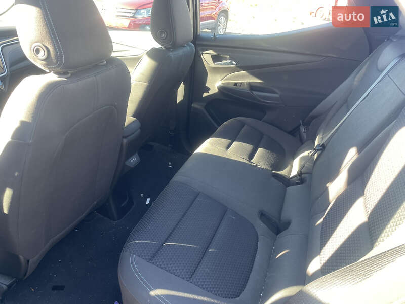Хэтчбек Chevrolet Bolt EUV 2023 в Львове