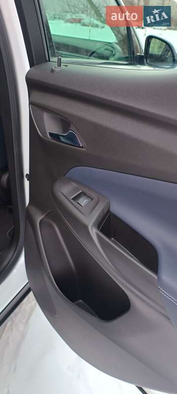 Внедорожник / Кроссовер Chevrolet Bolt EUV 2023 в Полтаве фото 25 Внедорожник / Кроссовер Chevrolet Bolt EUV 2023 в Полтаве